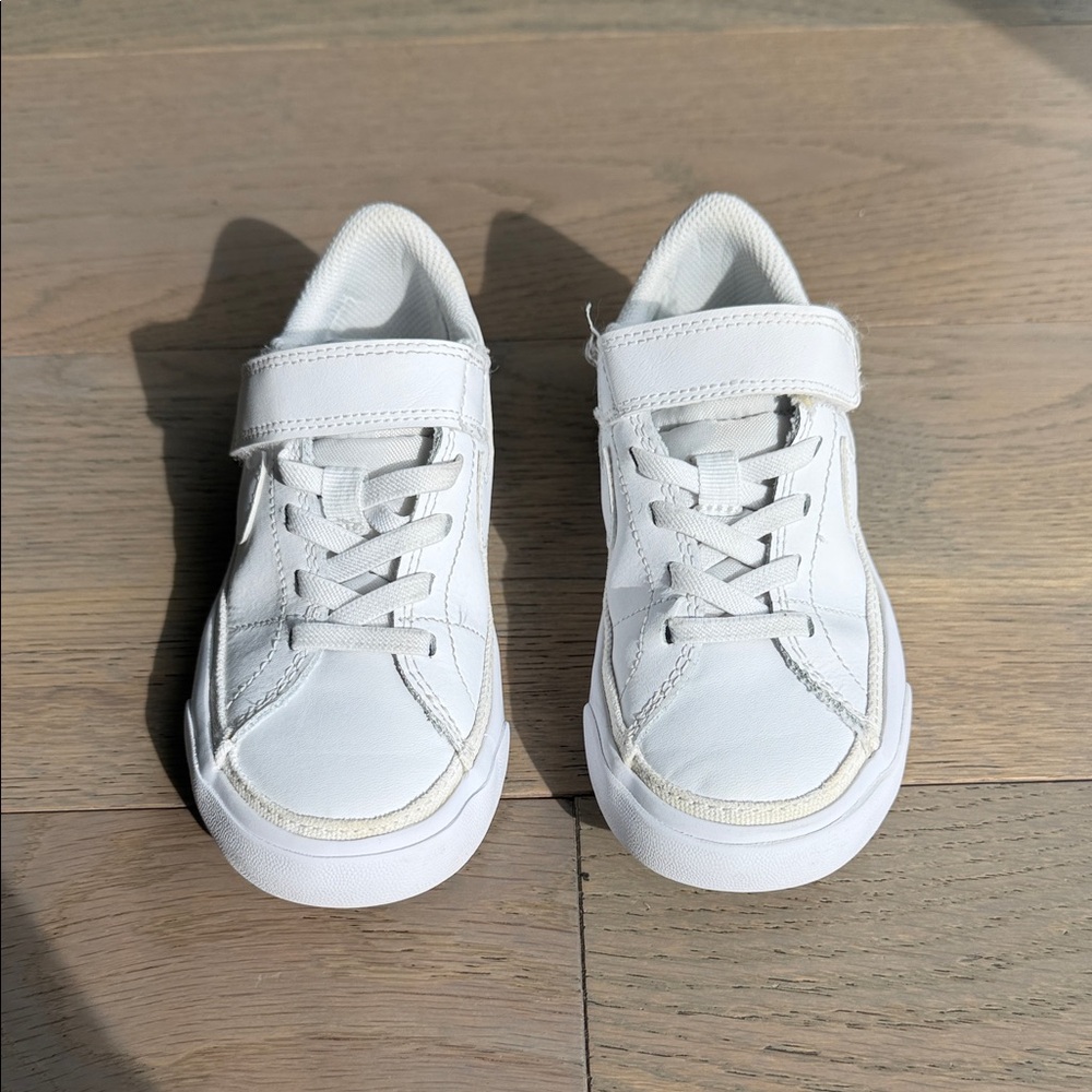 Nike Boys White Sneakers